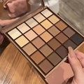 25-Color Neutral & Earthy Eyeshadow